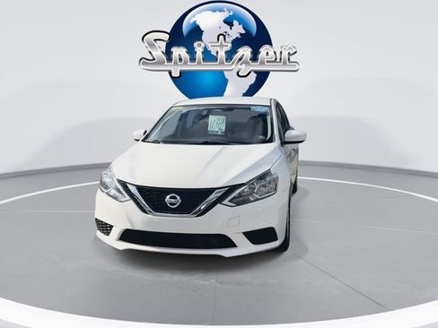 Used 2019 Nissan Sentra SV image 3