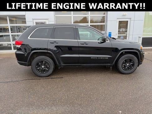 Used 2017 Jeep Grand Cherokee Laredo image 8