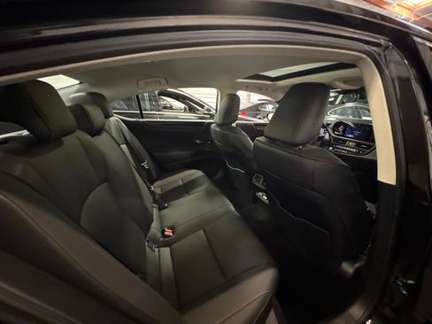 Used 2024 Lexus ES 350 w/ Accessory Package (Z2) FWD image 22