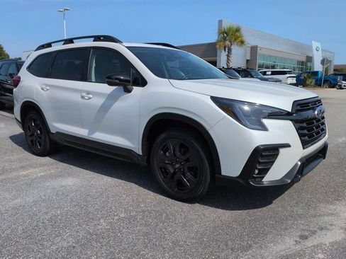 Used 2023 Subaru Ascent Onyx Edition AWD/4WD image 2