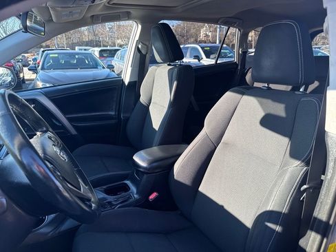 Used 2018 Toyota RAV4 XLE image 14