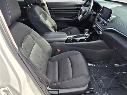 Used 2020 Nissan Altima 2.5 SV FWD image 20