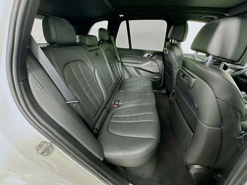 Used 2020 BMW X5 M50i w/ Premium Package AWD/4WD image 28