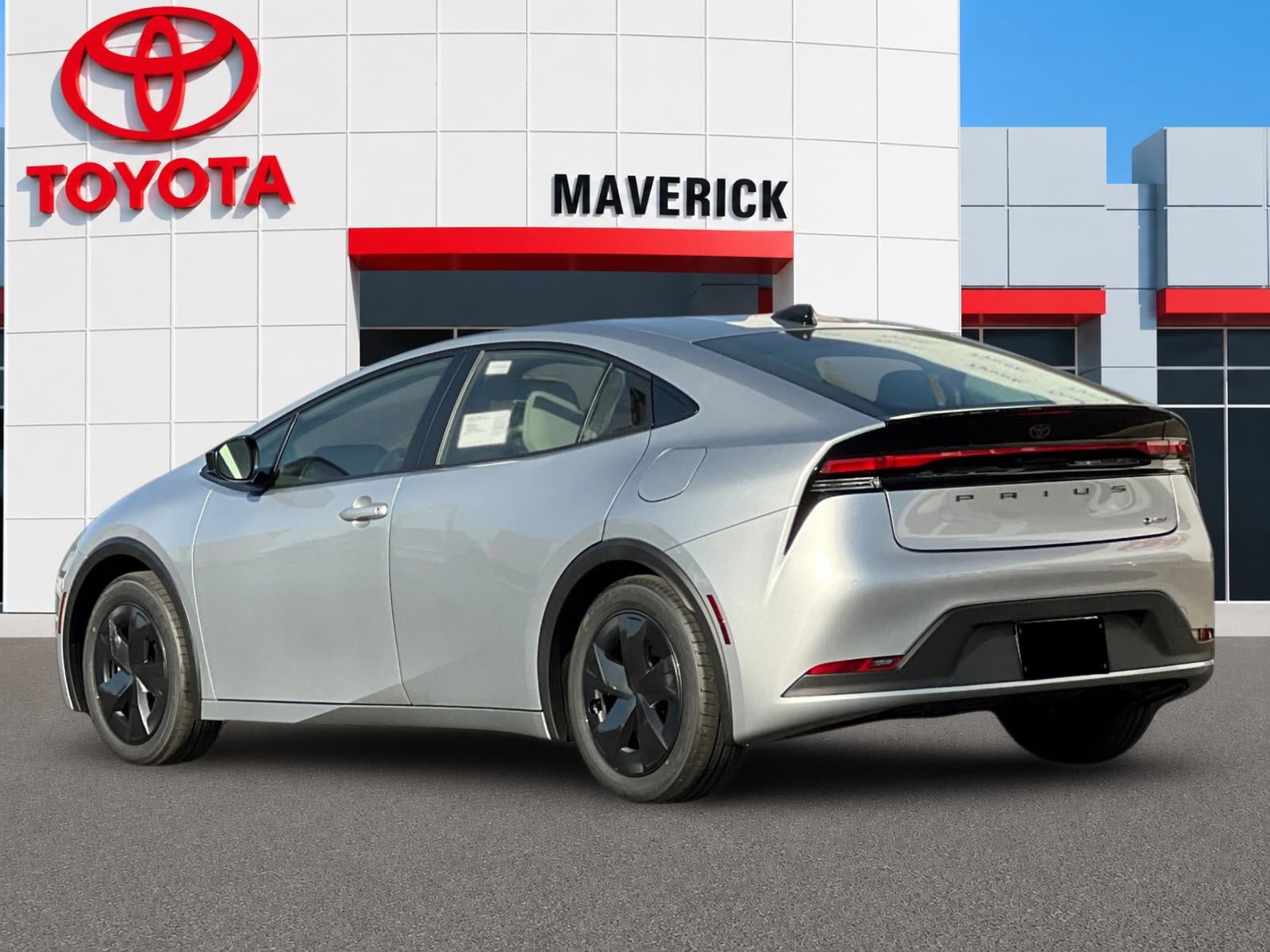 New 2027 Toyota Prius LE FWD image 3