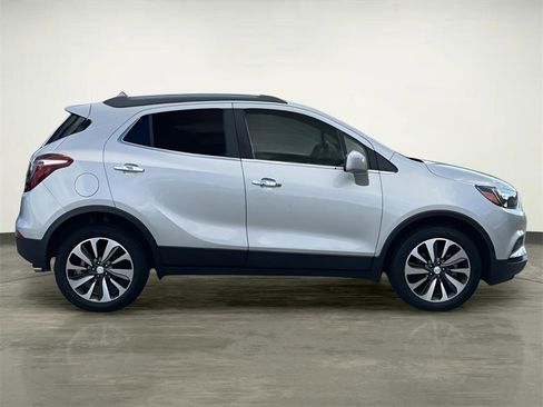 Used 2021 Buick Encore Preferred w/ Safety Package image 11