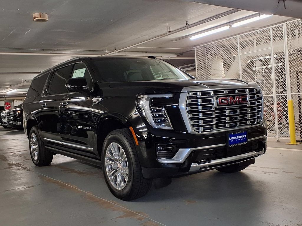 New 2026 GMC Yukon XL Denali w/ Sun & Power Step Package RWD image 3