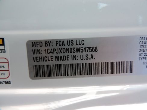 Used 2025 Jeep Wrangler Unlimited Sport AWD/4WD image 13