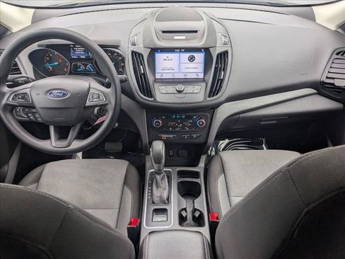 Used 2018 Ford Escape SE w/ SE Sync 3 Package AWD/4WD image 17