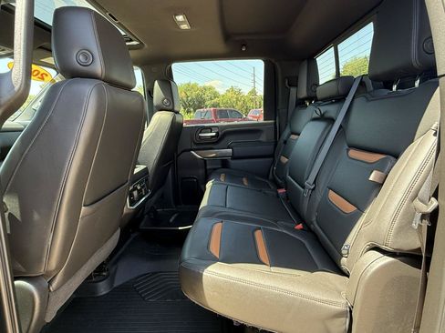 Used 2020 GMC Sierra 2500 AT4 w/ AT4 Premium Package AWD/4WD image 46