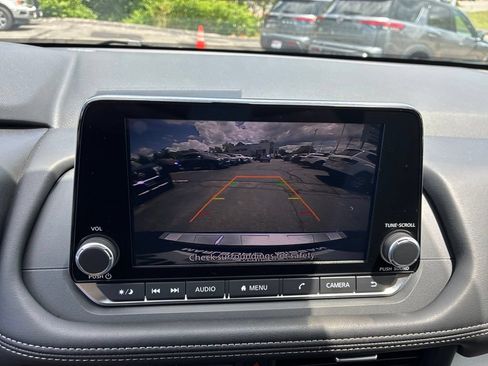 Certified 2026 Nissan Rogue SV AWD/4WD image 20