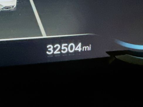 Used 2025 Genesis G70 2.5T image 19