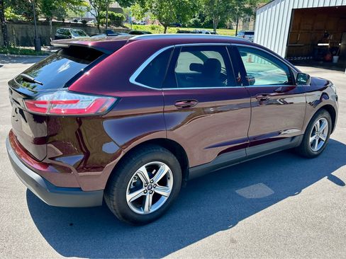 Used 2021 Ford Edge SEL w/ Convenience Package FWD image 5