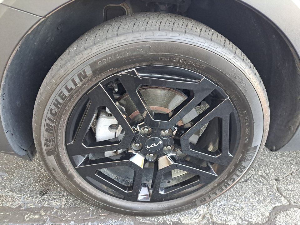 Used 2023 Kia Telluride EX X-Line AWD/4WD image 24
