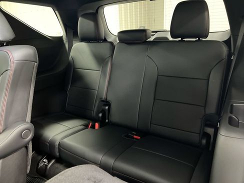 New 2026 Chevrolet Traverse RS w/ LPO, Floor Liner Package AWD/4WD image 25