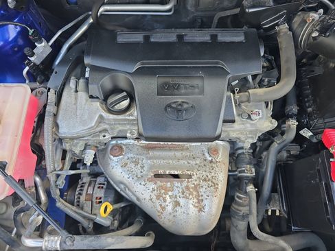 Used 2014 Toyota RAV4 LE image 28