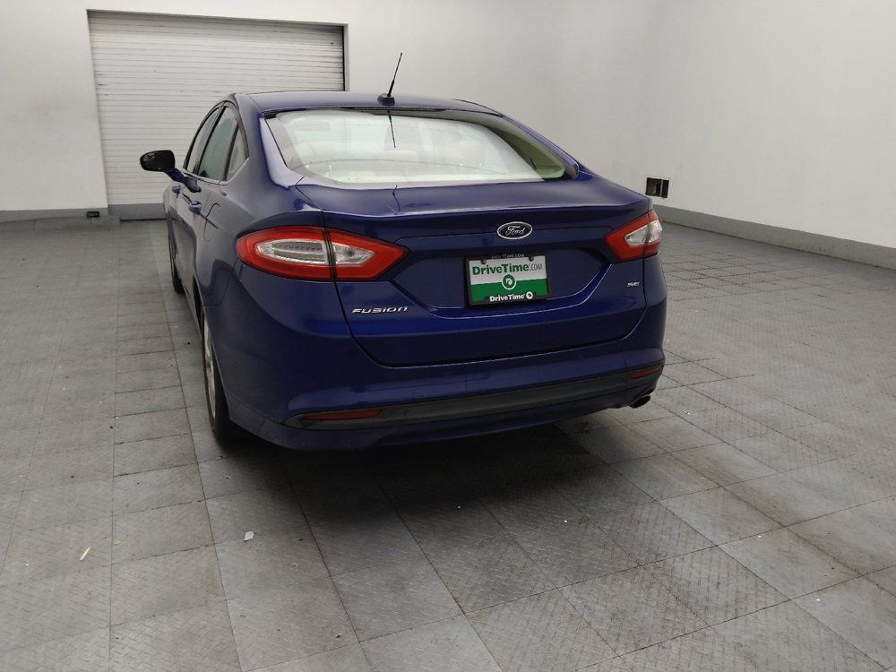 Used 2015 Ford Fusion SE FWD image 5