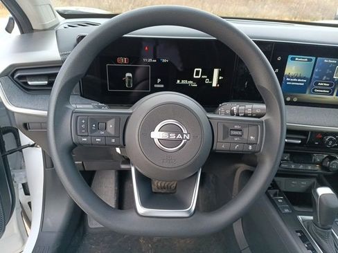 New 2026 Nissan Kicks SV w/ SV Premium Package image 21