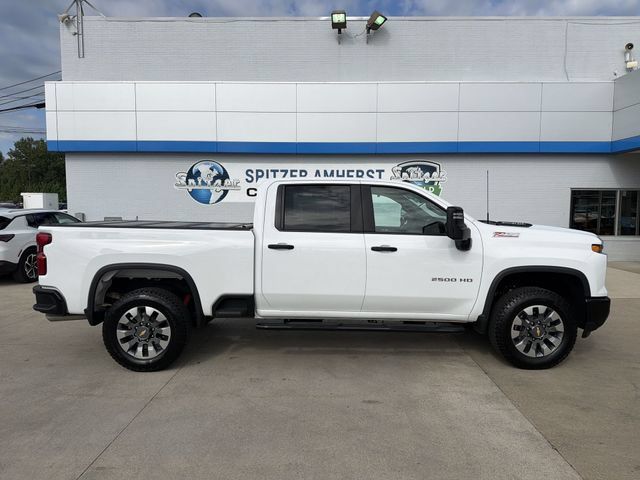 Used 2025 Chevrolet Silverado 2500 Custom w/ Custom Value Package AWD/4WD image 11