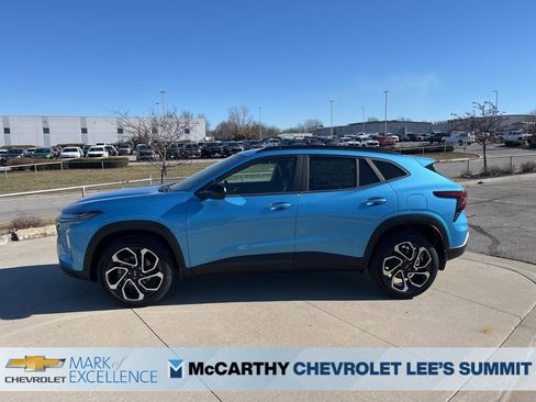 New 2026 Chevrolet Trax RS w/ Sunroof Package image 5