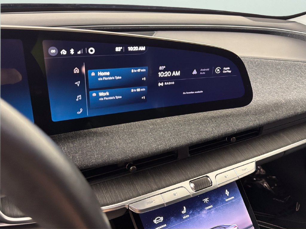 Used 2025 Lucid Air Pure RWD image 23
