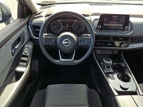 Certified 2023 Nissan Rogue SV image 14