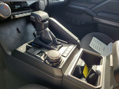 New 2025 Toyota 4Runner SR5 image 29