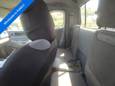 Used 2010 Toyota Tacoma PreRunner w/ TRD Off-Road Pkg RWD image 6