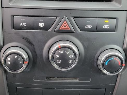 Used 2013 Kia Sorento LX w/ Value Pkg image 27