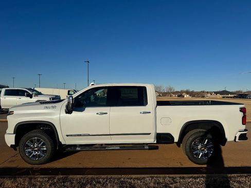 New 2026 Chevrolet Silverado 2500 High Country w/ High Country Premium Package image 6