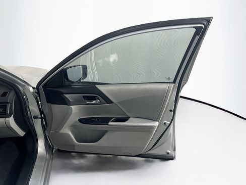 Used 2014 Honda Accord LX image 31