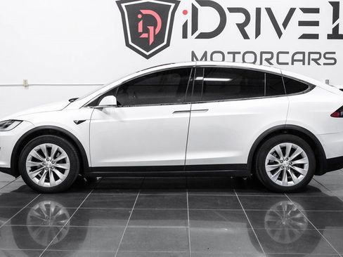 Used 2020 Tesla Model X Long Range image 17