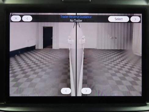 Used 2025 Ford F250 Platinum image 18