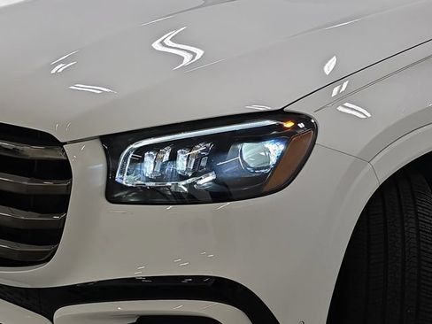 Used 2025 Mercedes-Benz GLS 450 4MATIC image 31