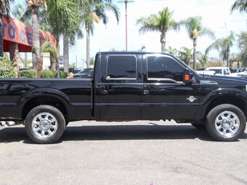 Used 2016 Ford F250 Lariat w/ Lariat Ultimate Package AWD/4WD image 12