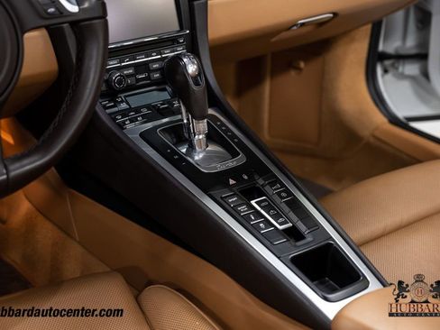 Used 2015 Porsche 911 4 Cabriolet image 23