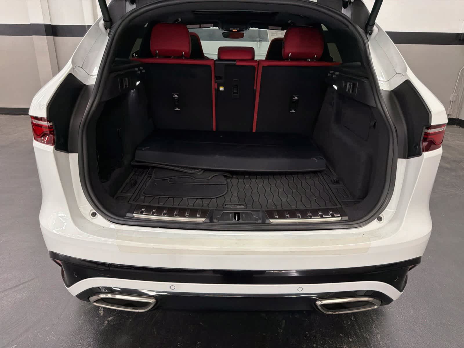 Used 2023 Jaguar F-PACE R-Dynamic S AWD/4WD image 17