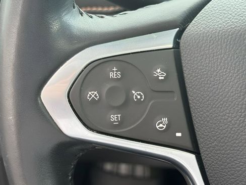 Used 2021 Chevrolet Traverse Premier w/ Redline Edition image 15