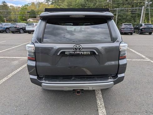 Used 2021 Toyota 4Runner TRD Off-Road Premium w/ Moonroof Package AWD/4WD image 6