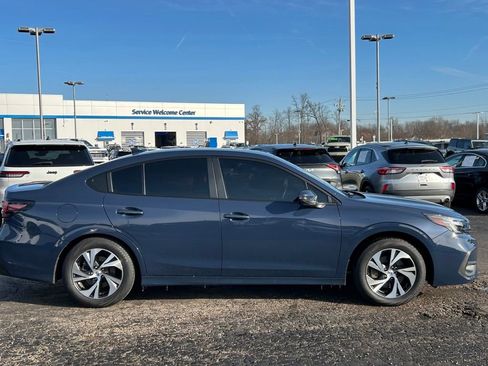 Used 2025 Subaru Legacy Premium image 8