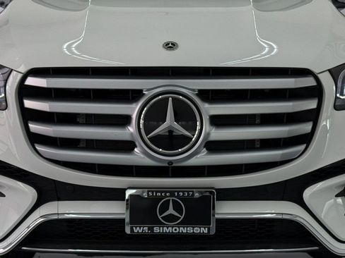 New 2026 Mercedes-Benz GLS 450 4MATIC image 19