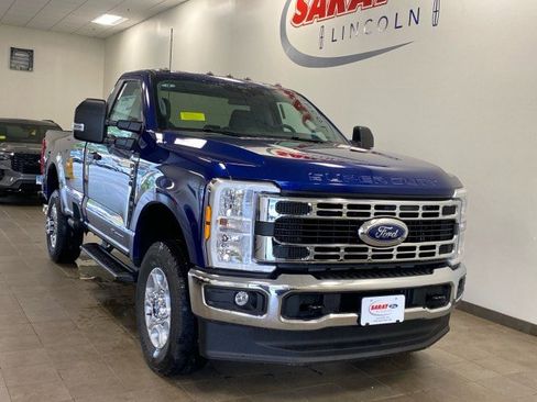 New 2026 Ford F350 XLT w/ FX4 Off-Road Package image 2