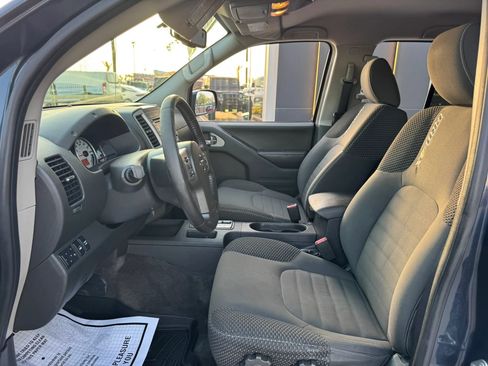 Used 2018 Nissan Frontier PRO-4X AWD/4WD image 14