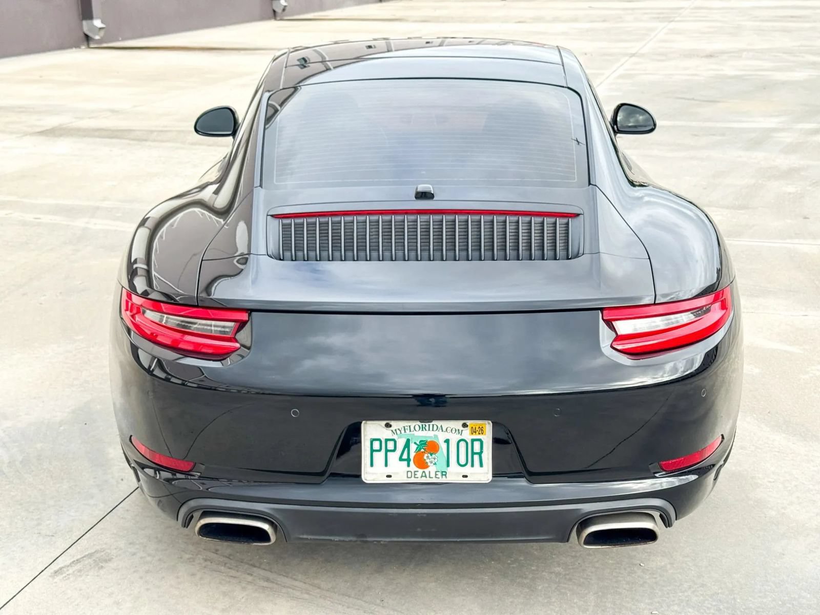 Used 2017 Porsche 911 Carrera RWD image 4