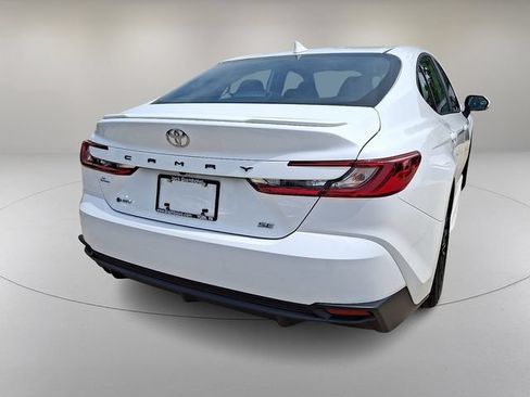 Used 2025 Toyota Camry SE FWD image 10