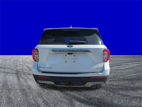 Certified 2023 Ford Explorer Platinum w/ Technology Package image 5