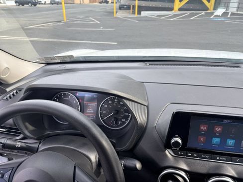 Used 2025 Nissan Sentra S FWD image 25