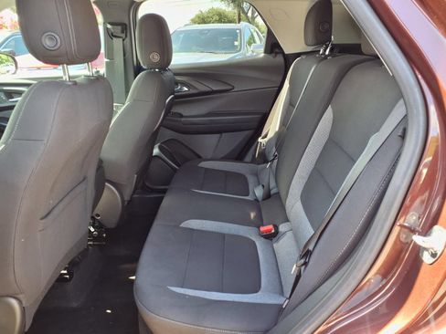 Used 2023 Chevrolet TrailBlazer LT w/ Convenience Package FWD image 18