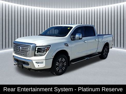 Used 2022 Nissan Titan Platinum Reserve w/ Moonroof Package image 10