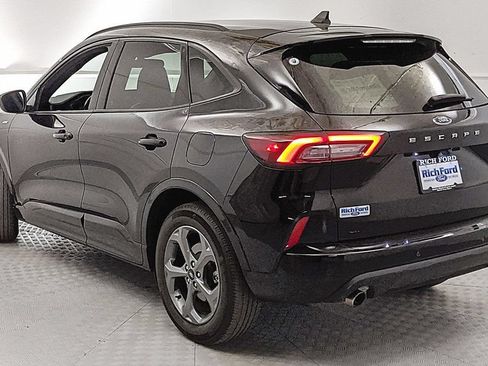 Used 2023 Ford Escape ST-Line w/ Tech Pack #1 FWD image 4