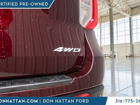 Certified 2022 Ford Explorer XLT w/ Class IV Trailer Tow Package AWD/4WD image 35